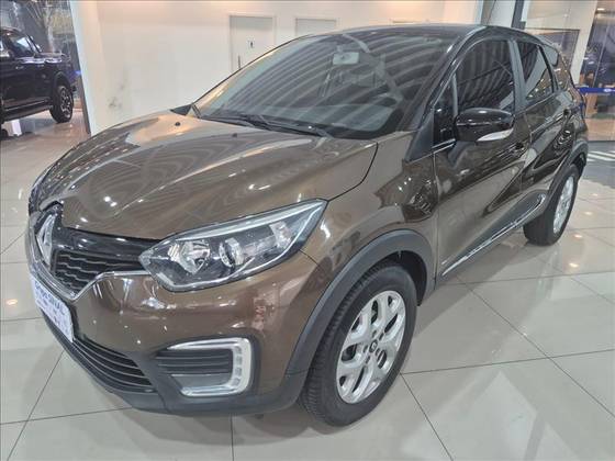 RENAULT CAPTUR 1.6 16V SCE FLEX LIFE X-TRONIC RENAULT CAPTUR 1.6 16V SCE FLEX LIFE X-TRONIC